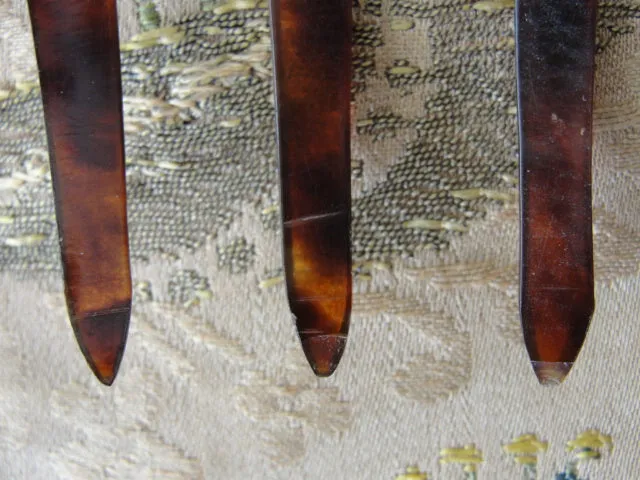 BEAUTIFUL Very Large Antique Hair Comb Lovely Fretwork Filigree Carved Style Tortoise Shell Decorative Hair Accessory