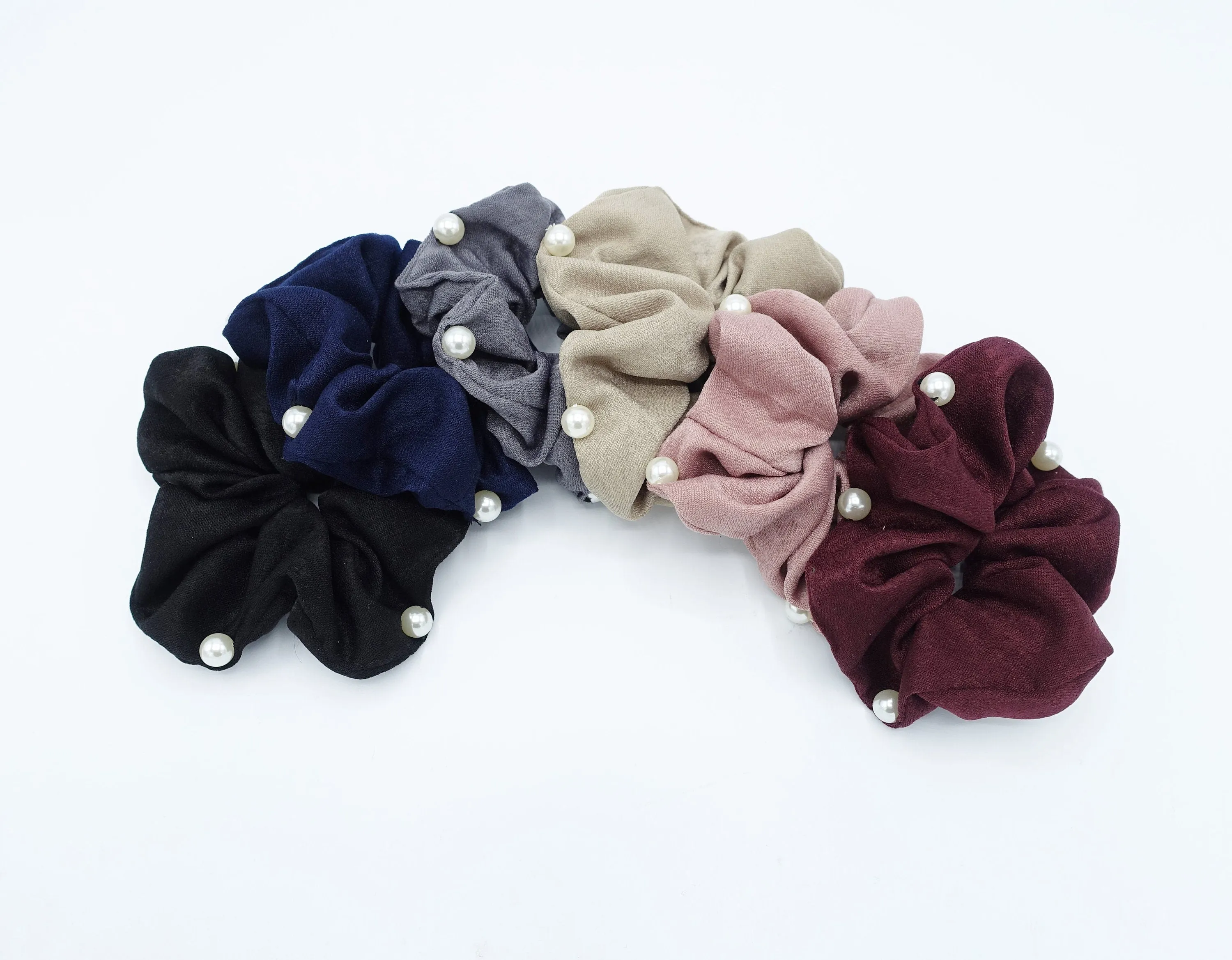 pearl attached glossy scrunchies women hair accessory