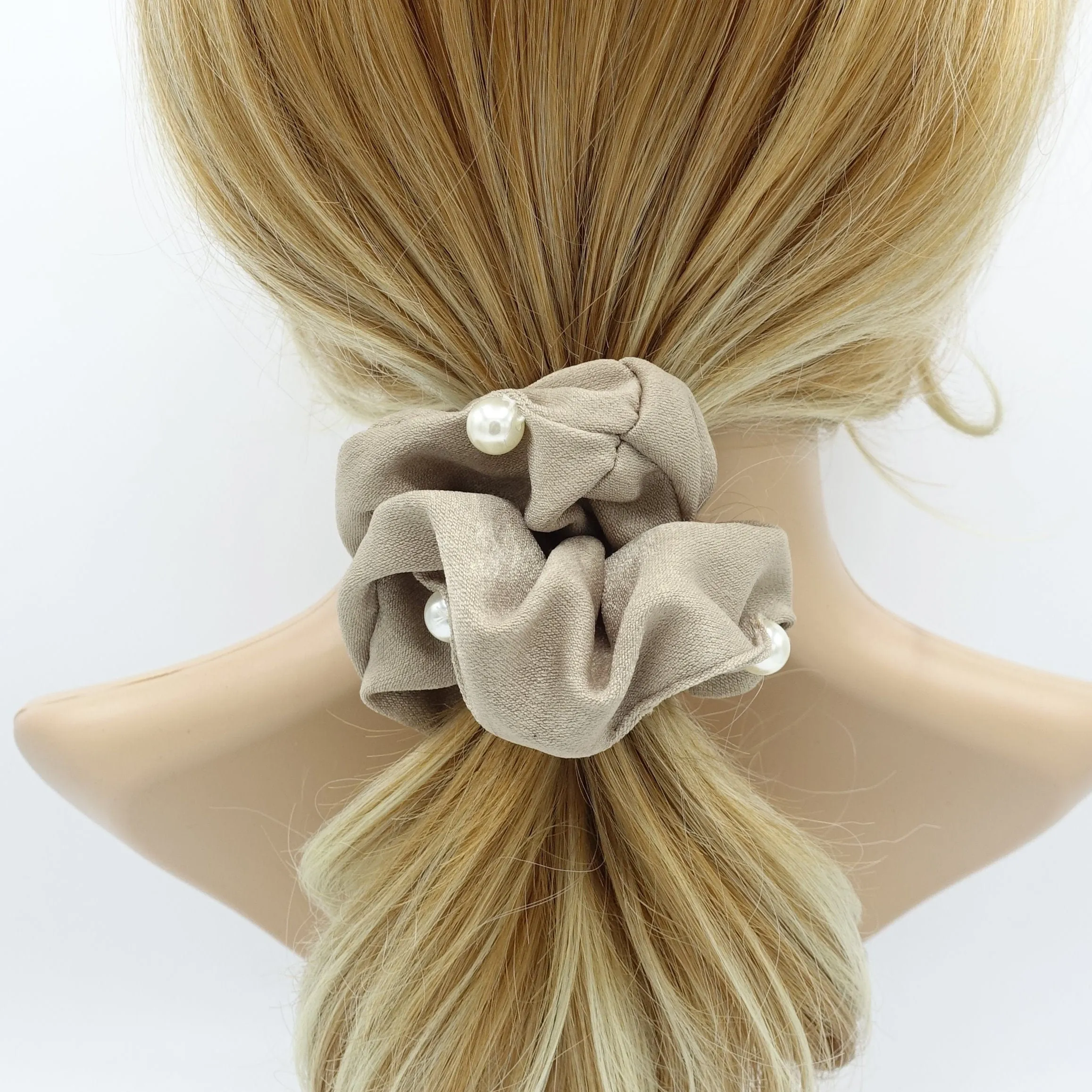 pearl attached glossy scrunchies women hair accessory