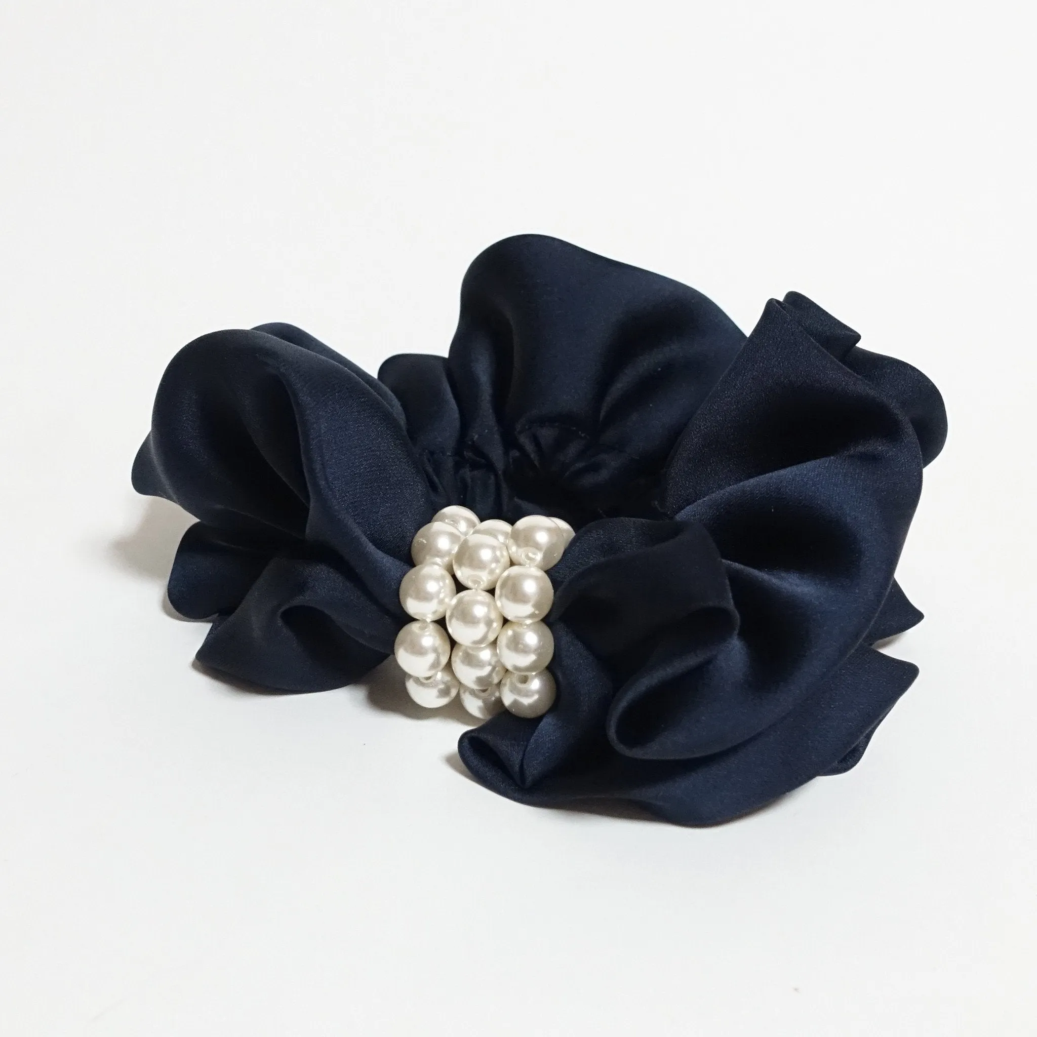 Pearl Decorated Satin Hair Scrunchies Hair Elastics Women Hair Accessories